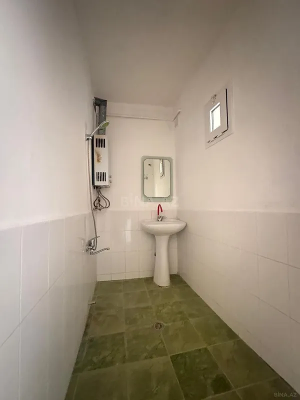 Satılır 4 otaqlı mənzil 95 m²