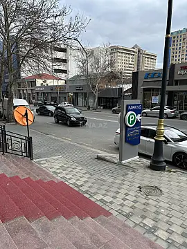 Kirayə verilir obyekt 170 m²