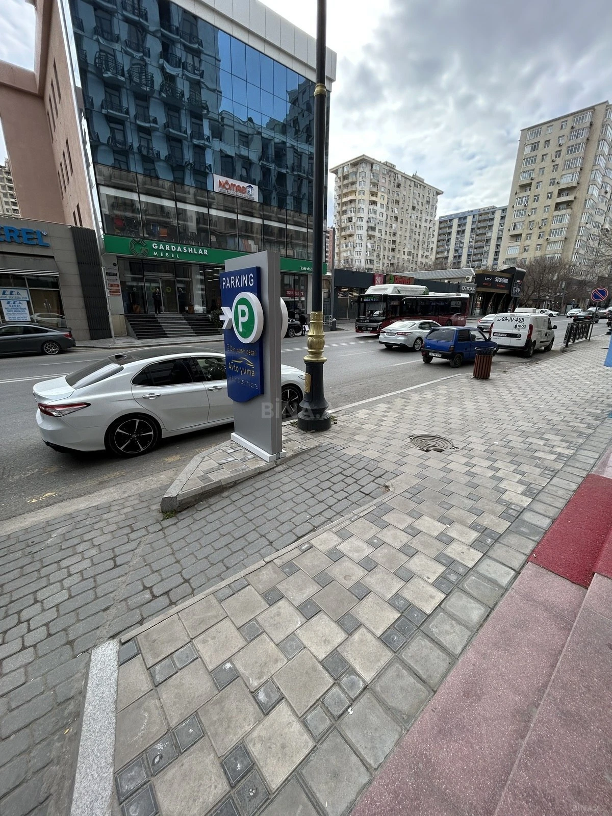 Kirayə verilir obyekt 170 m²