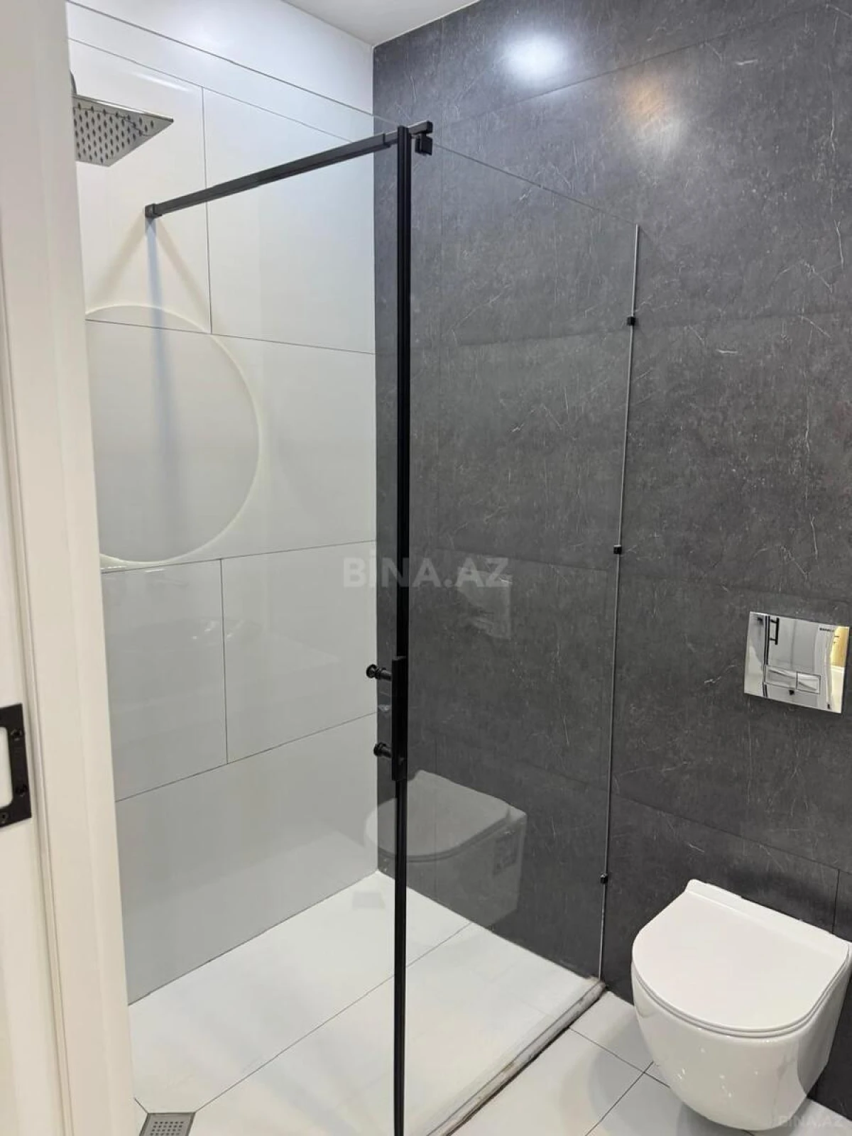 Satılır 3 otaqlı mənzil 117 m²