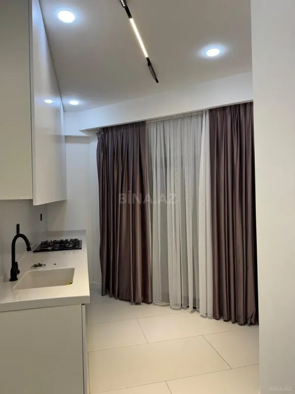 Satılır 3 otaqlı mənzil 117 m²