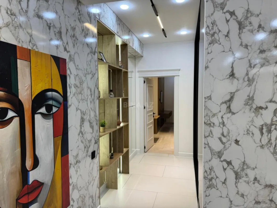 Satılır 3 otaqlı mənzil 117 m²