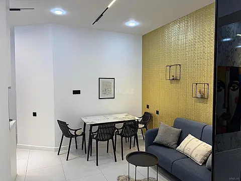 Satılır 3 otaqlı mənzil 117 m²