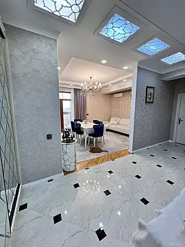 Satılır 2 otaqlı mənzil 93 m²