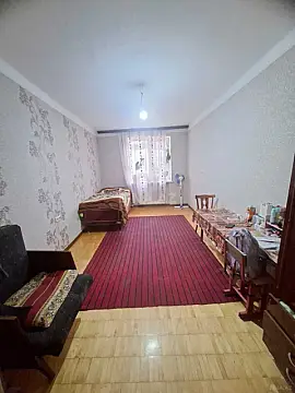 Satılır 4 otaqlı mənzil 100 m²