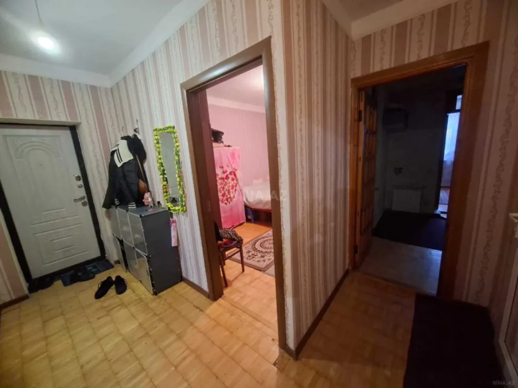 Satılır 4 otaqlı mənzil 100 m²