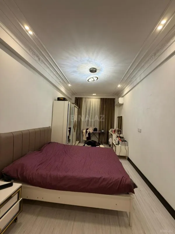 Kirayə verilir 2 otaqlı mənzil 95 m²