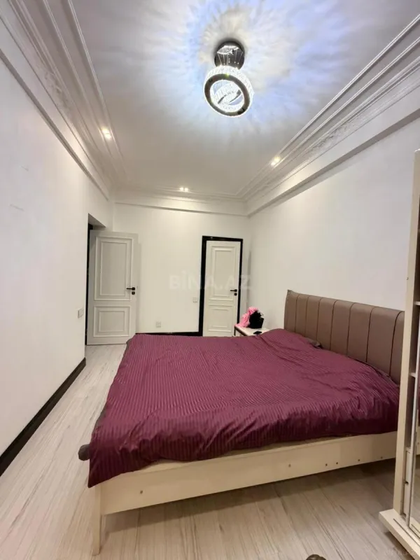 Kirayə verilir 2 otaqlı mənzil 95 m²