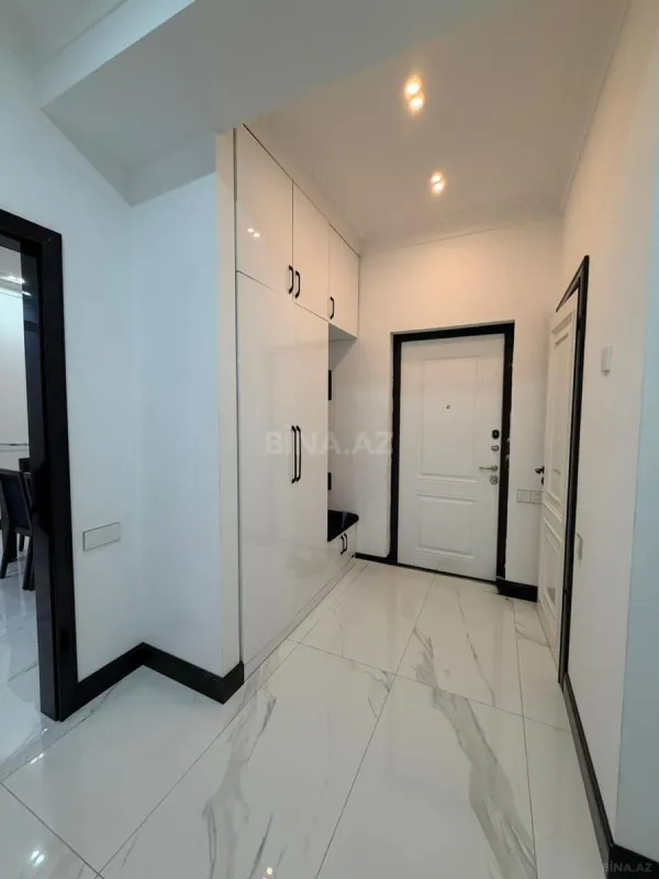 Kirayə verilir 2 otaqlı mənzil 95 m²