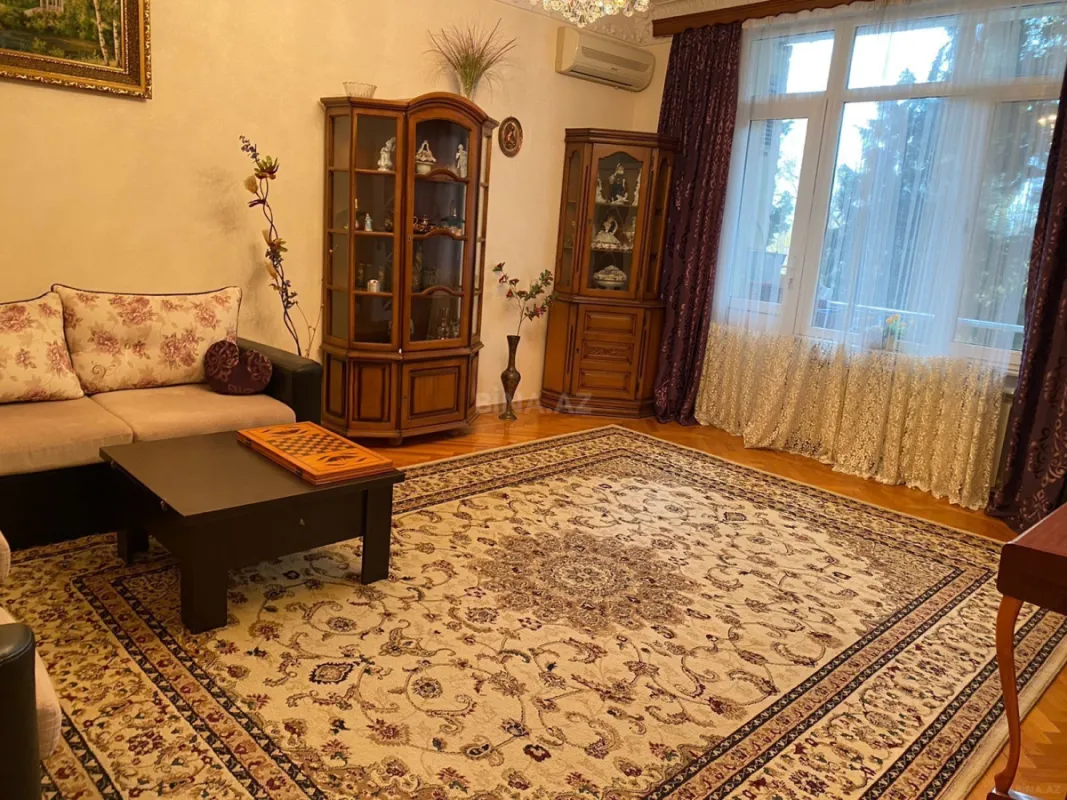 Kirayə verilir 3 otaqlı mənzil 90 m²