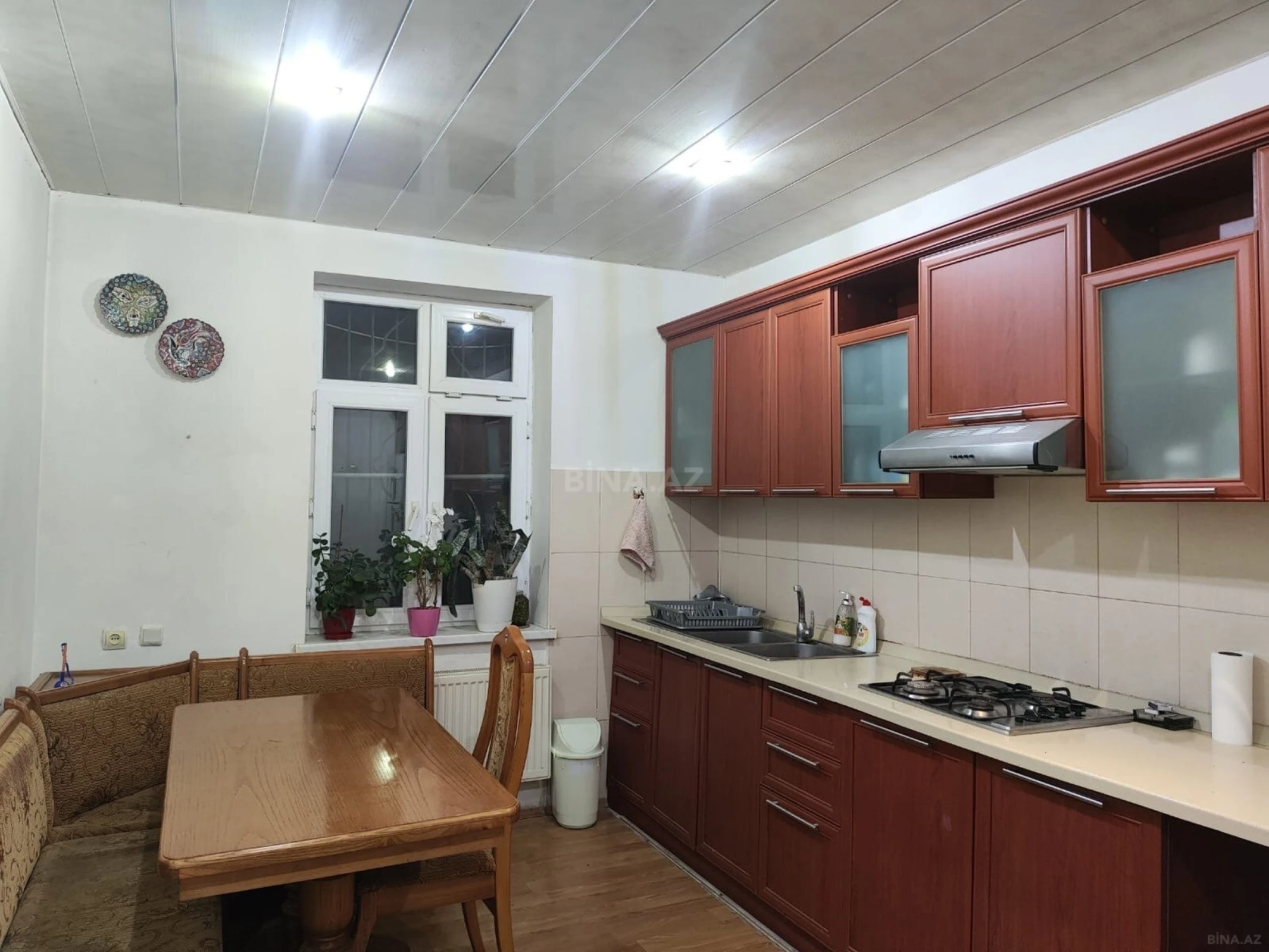 Kirayə verilir 4 otaqlı həyət evi 128 m²