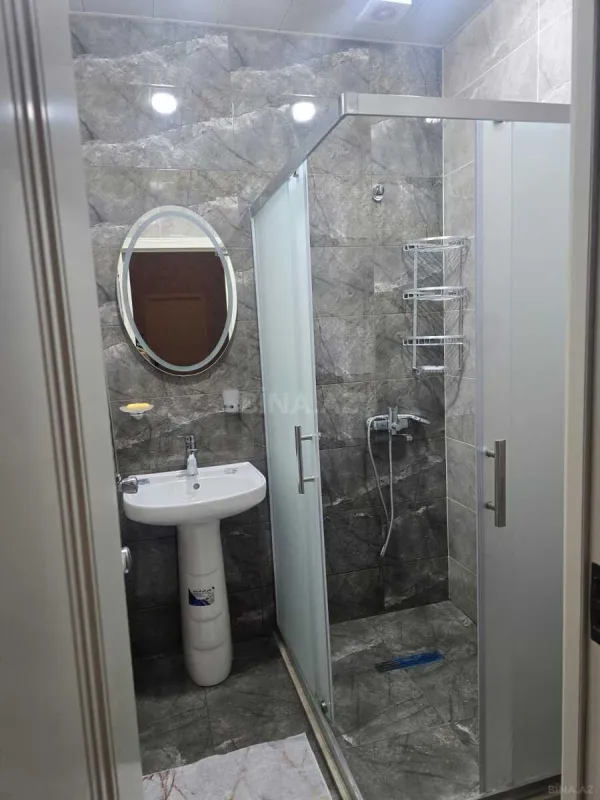 Kirayə verilir 2 otaqlı mənzil 80 m²