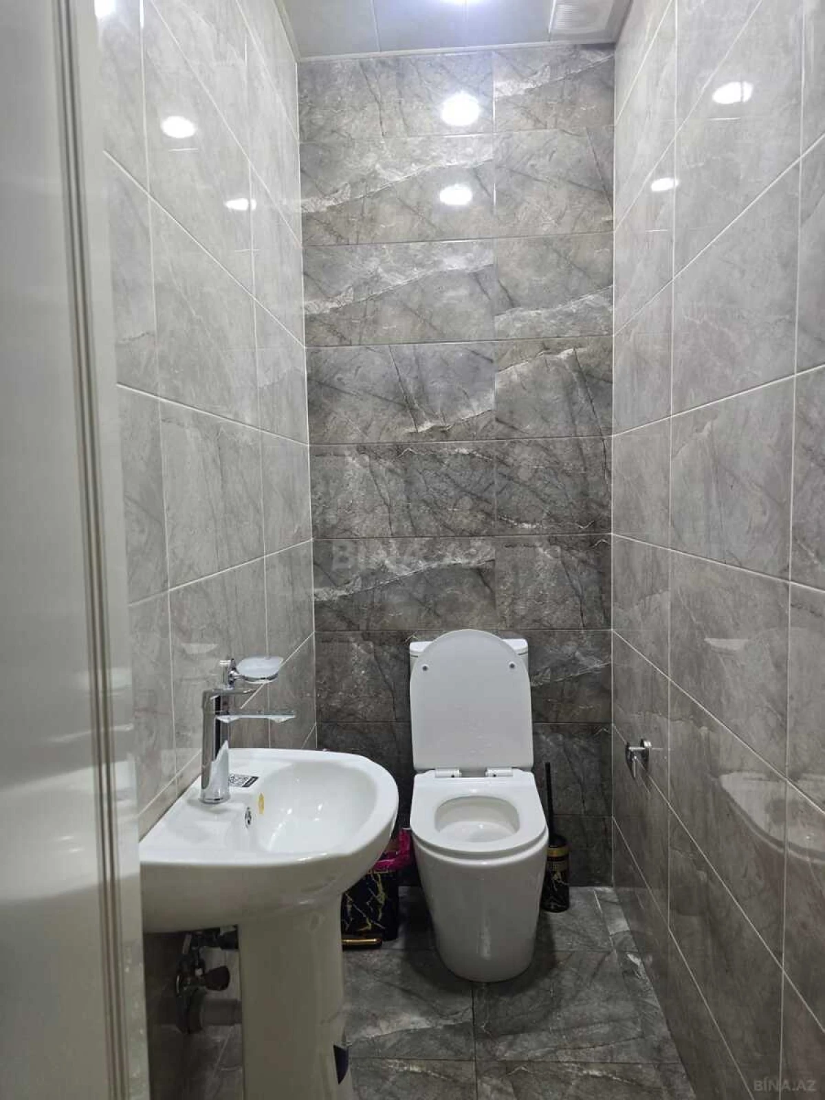 Kirayə verilir 2 otaqlı mənzil 80 m²