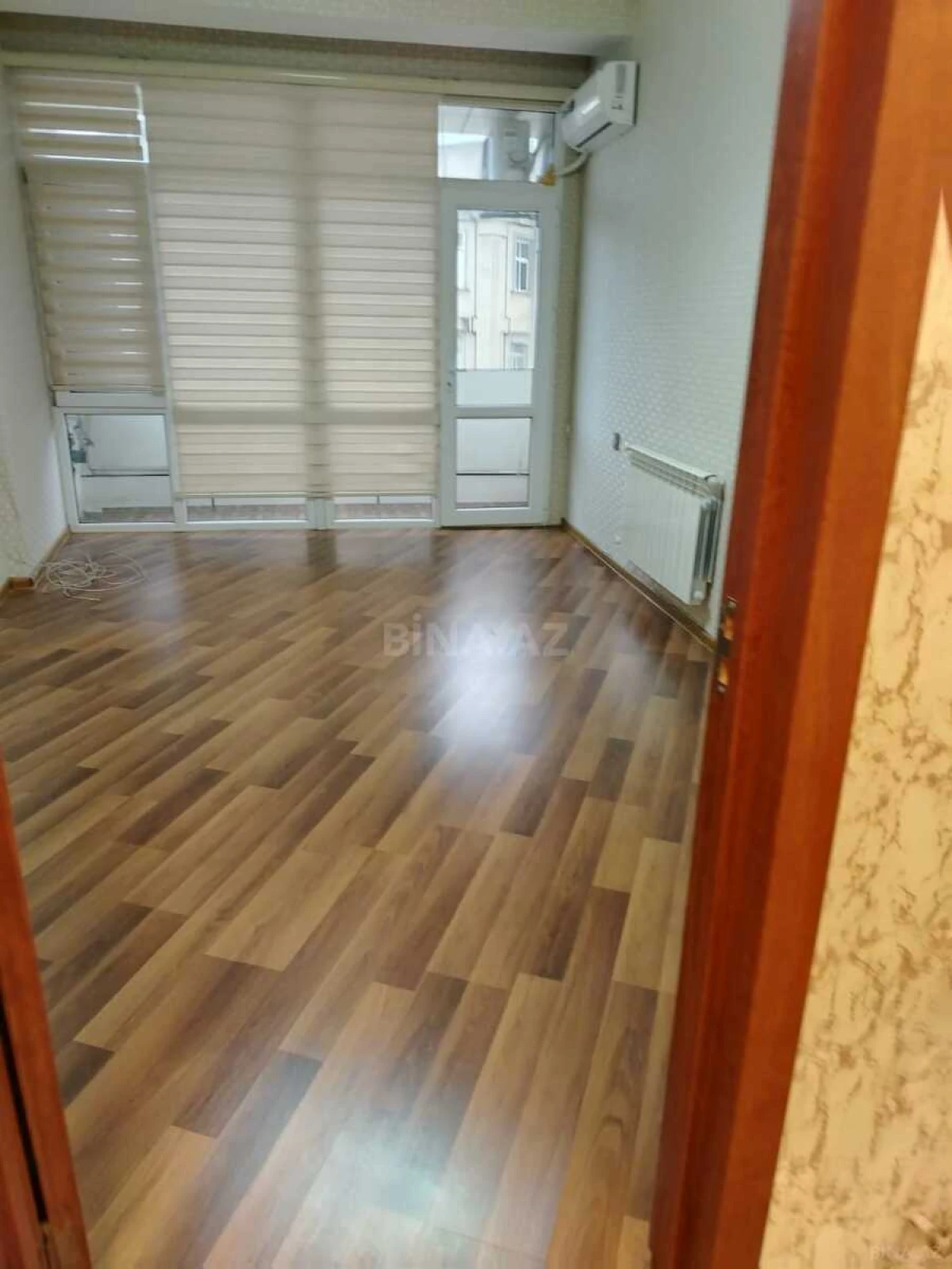 Kirayə verilir 2 otaqlı ofis 115 m²