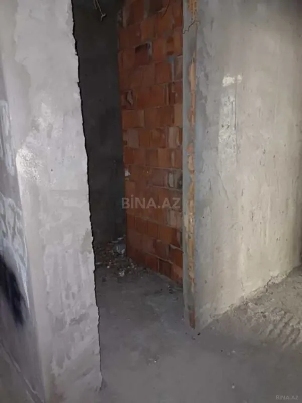 Satılır 3 otaqlı mənzil 185 m²