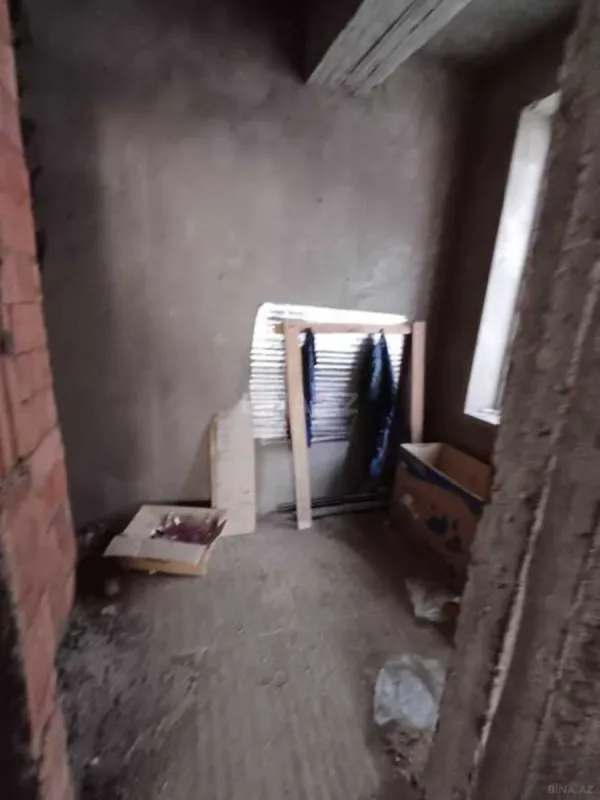 Satılır 3 otaqlı mənzil 185 m²