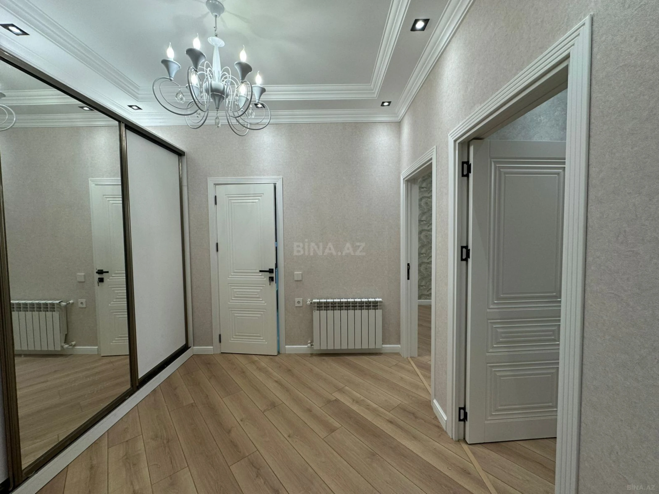 Satılır 2 otaqlı mənzil 65 m²