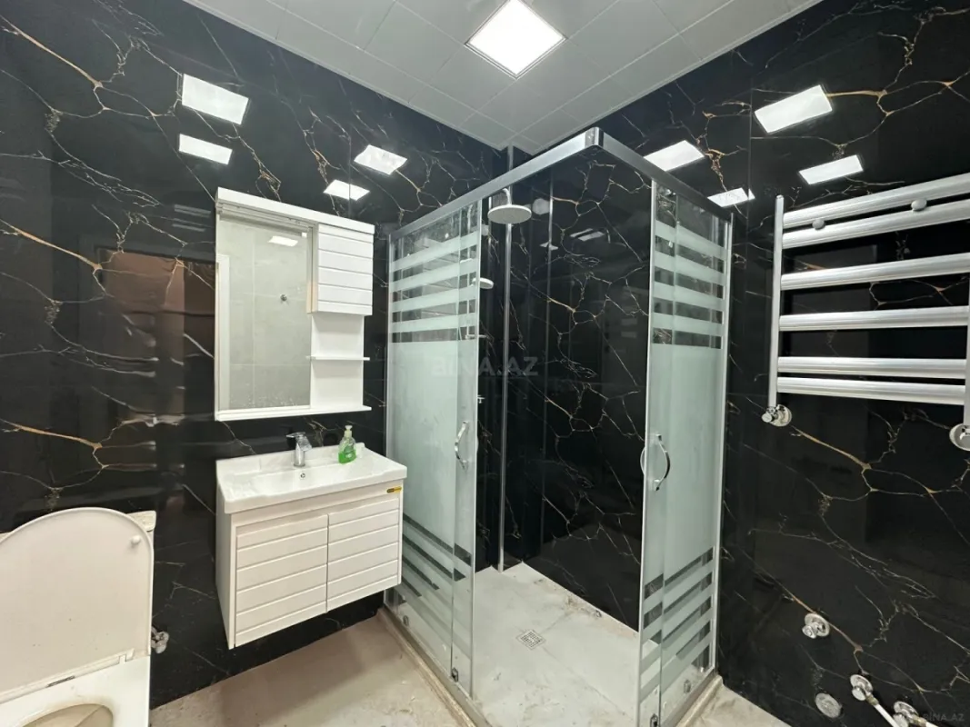 Satılır 2 otaqlı mənzil 65 m²