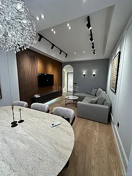 Satılır 2 otaqlı mənzil 70 m²