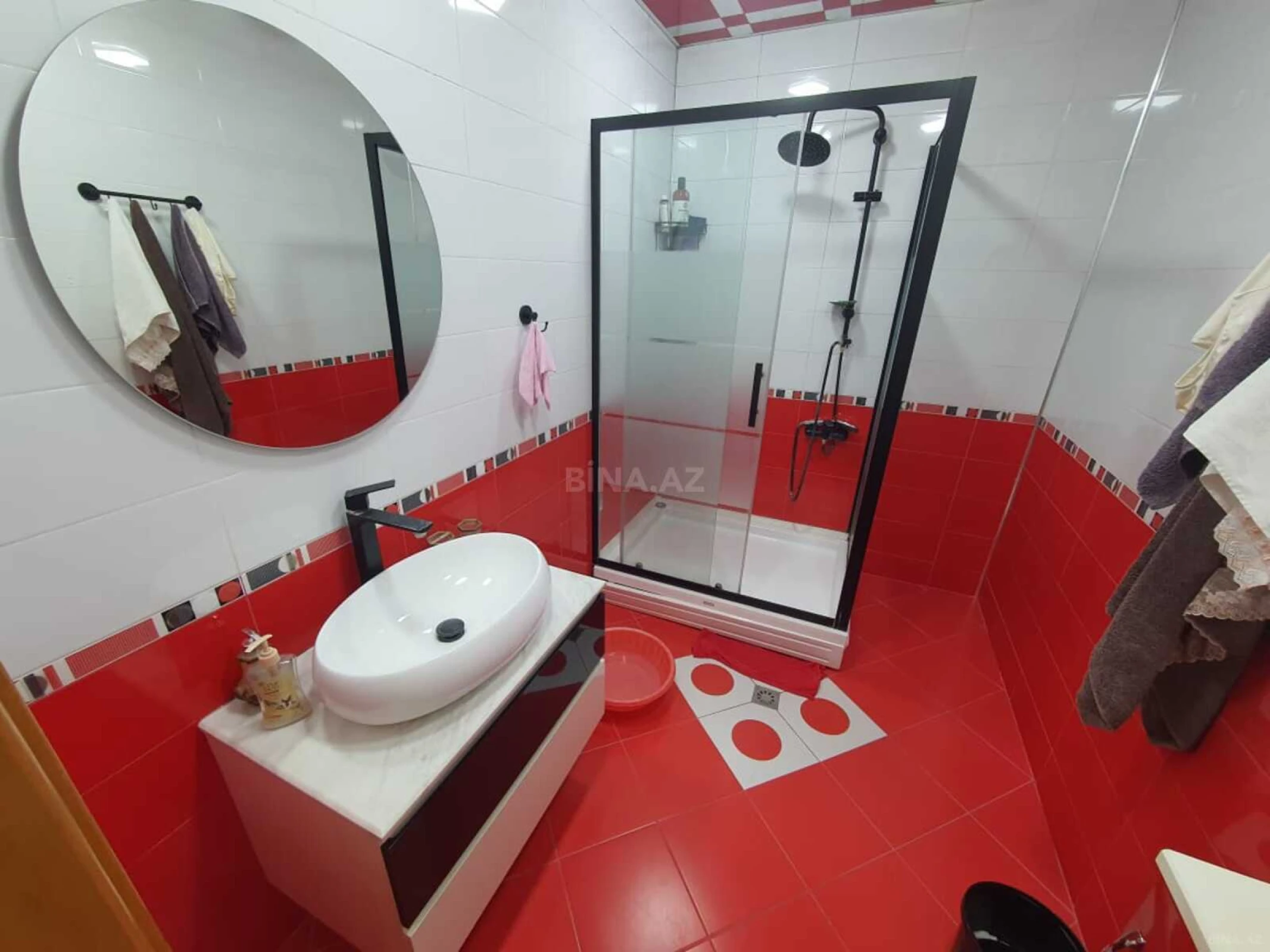Kirayə verilir 2 otaqlı mənzil 110 m²