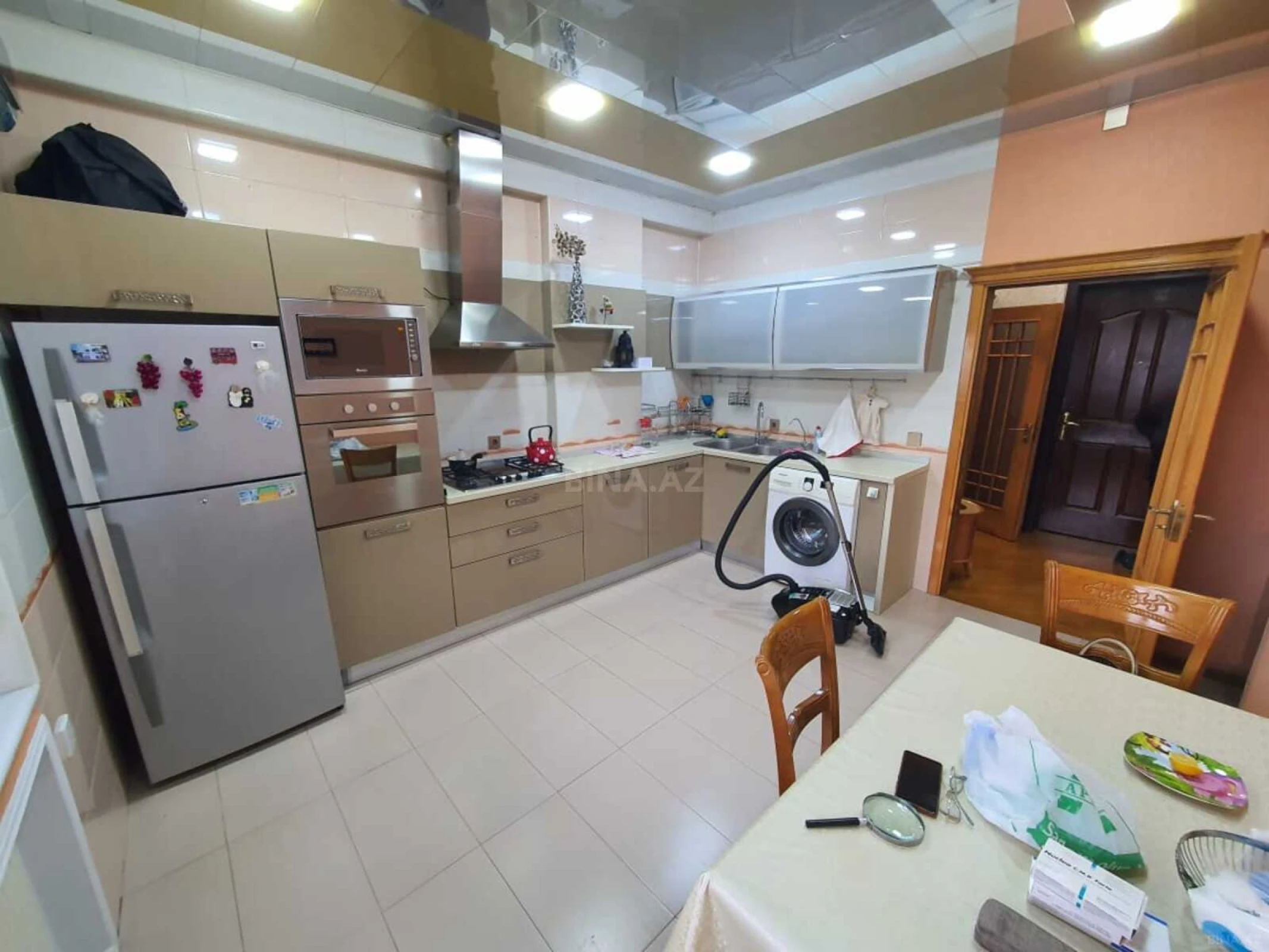 Kirayə verilir 2 otaqlı mənzil 110 m²