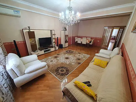 Kirayə verilir 2 otaqlı mənzil 110 m² — Bakı, Nizami 2 otaq 110.00 m²