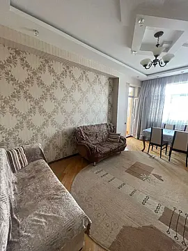 Kirayə verilir 2 otaqlı mənzil 100 m²