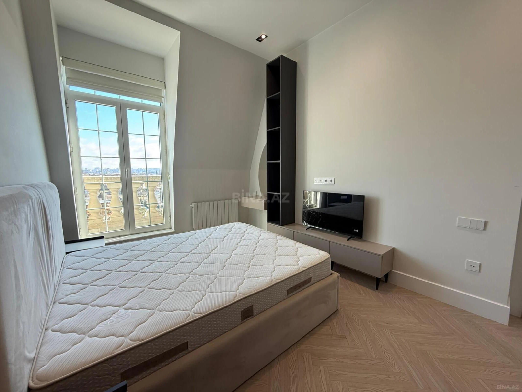 Kirayə verilir 2 otaqlı mənzil 63 m²