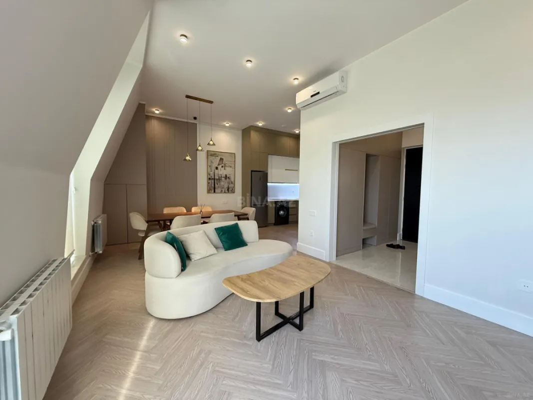 Kirayə verilir 2 otaqlı mənzil 63 m²