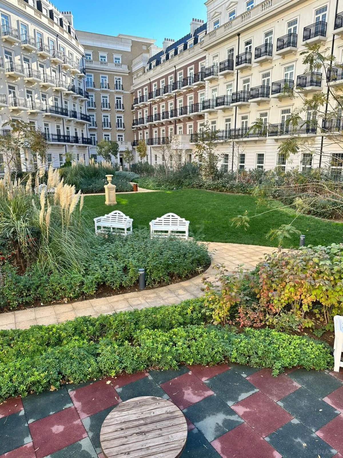 Kirayə verilir 2 otaqlı mənzil 63 m²