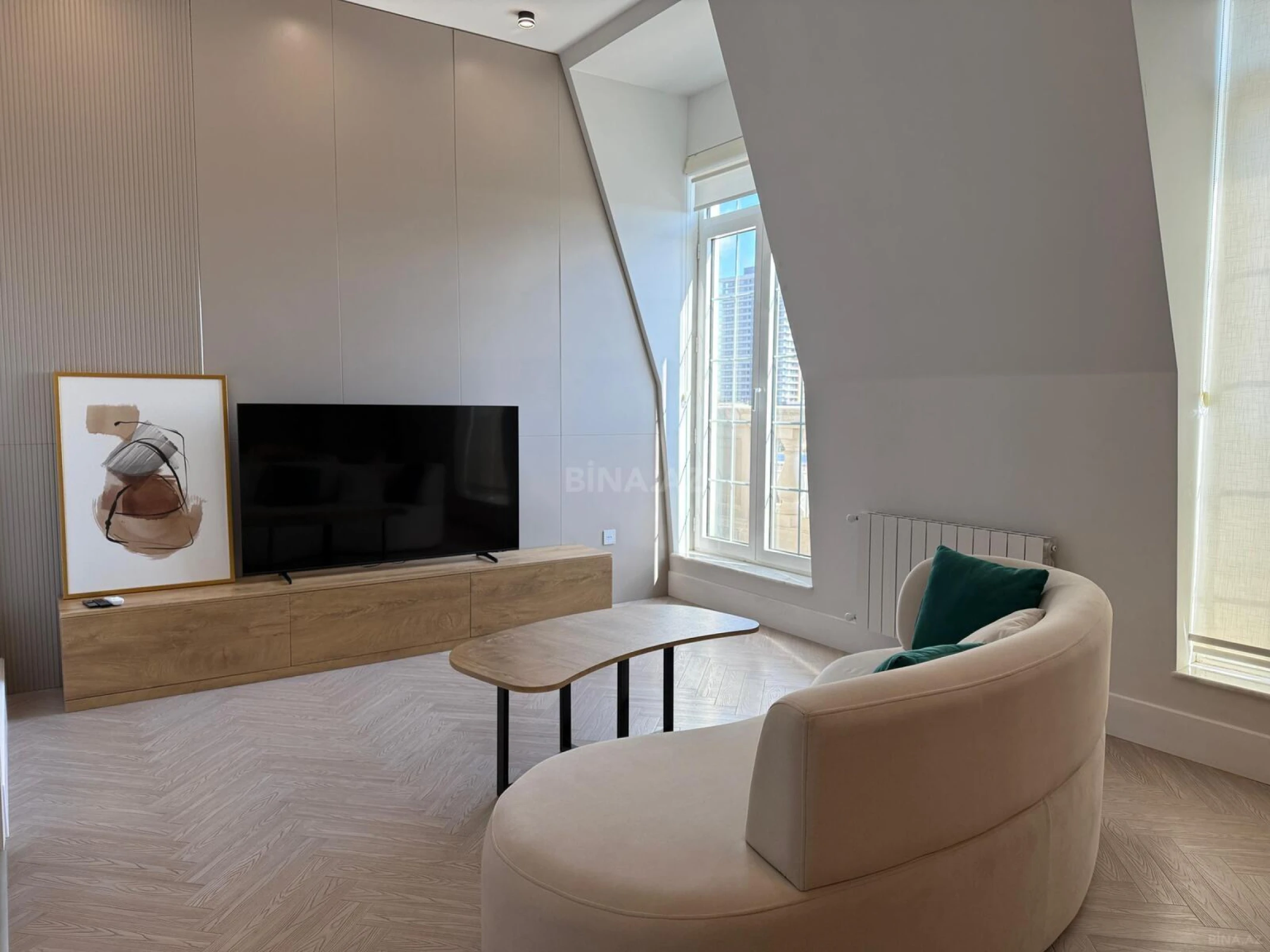 Kirayə verilir 2 otaqlı mənzil 63 m²