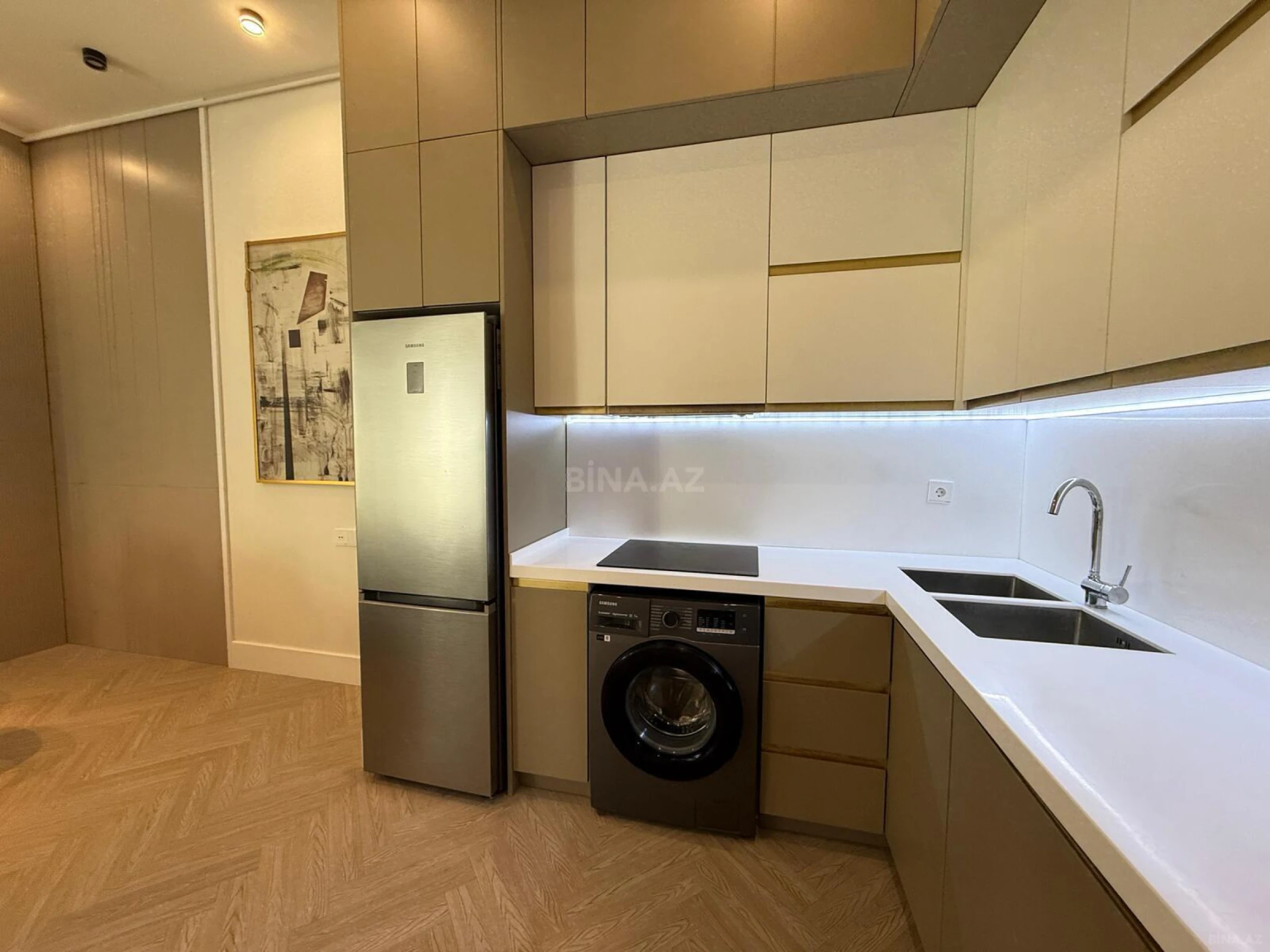 Kirayə verilir 2 otaqlı mənzil 63 m²