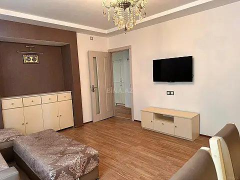 Kirayə verilir 2 otaqlı mənzil 50 m²