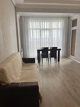 Kirayə verilir 2 otaqlı mənzil 65 m²
