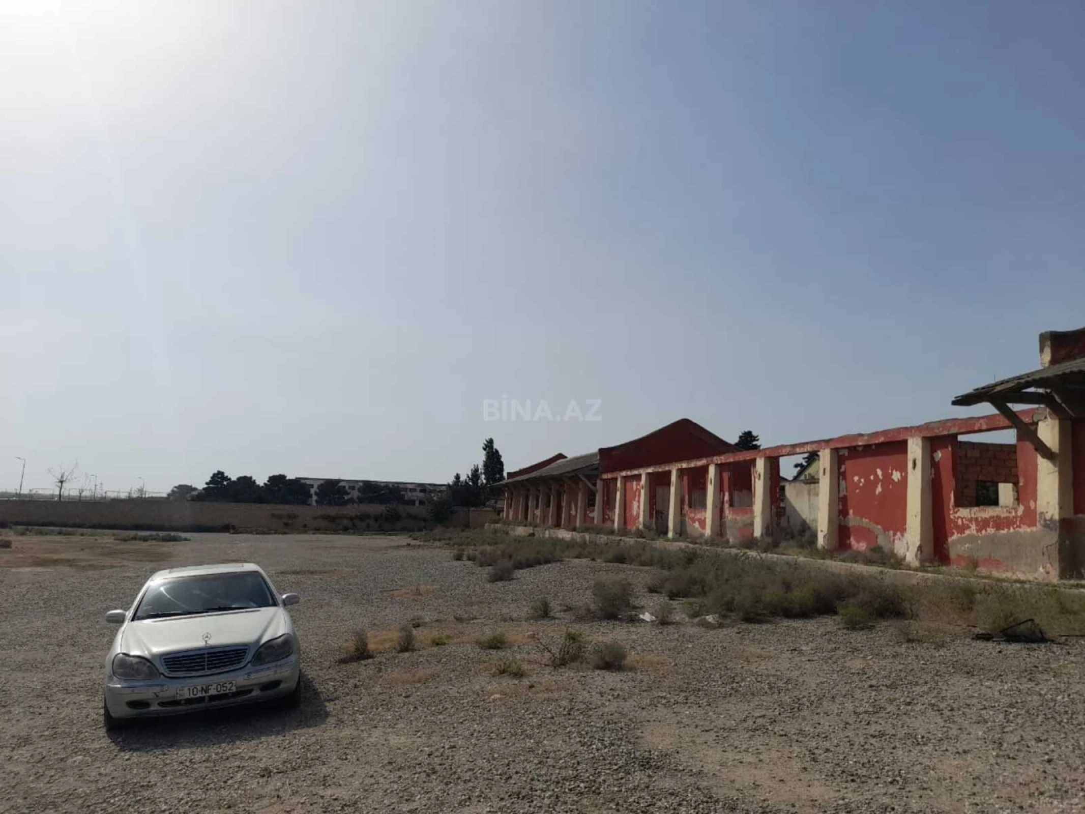 Satılır obyekt 1400 m²