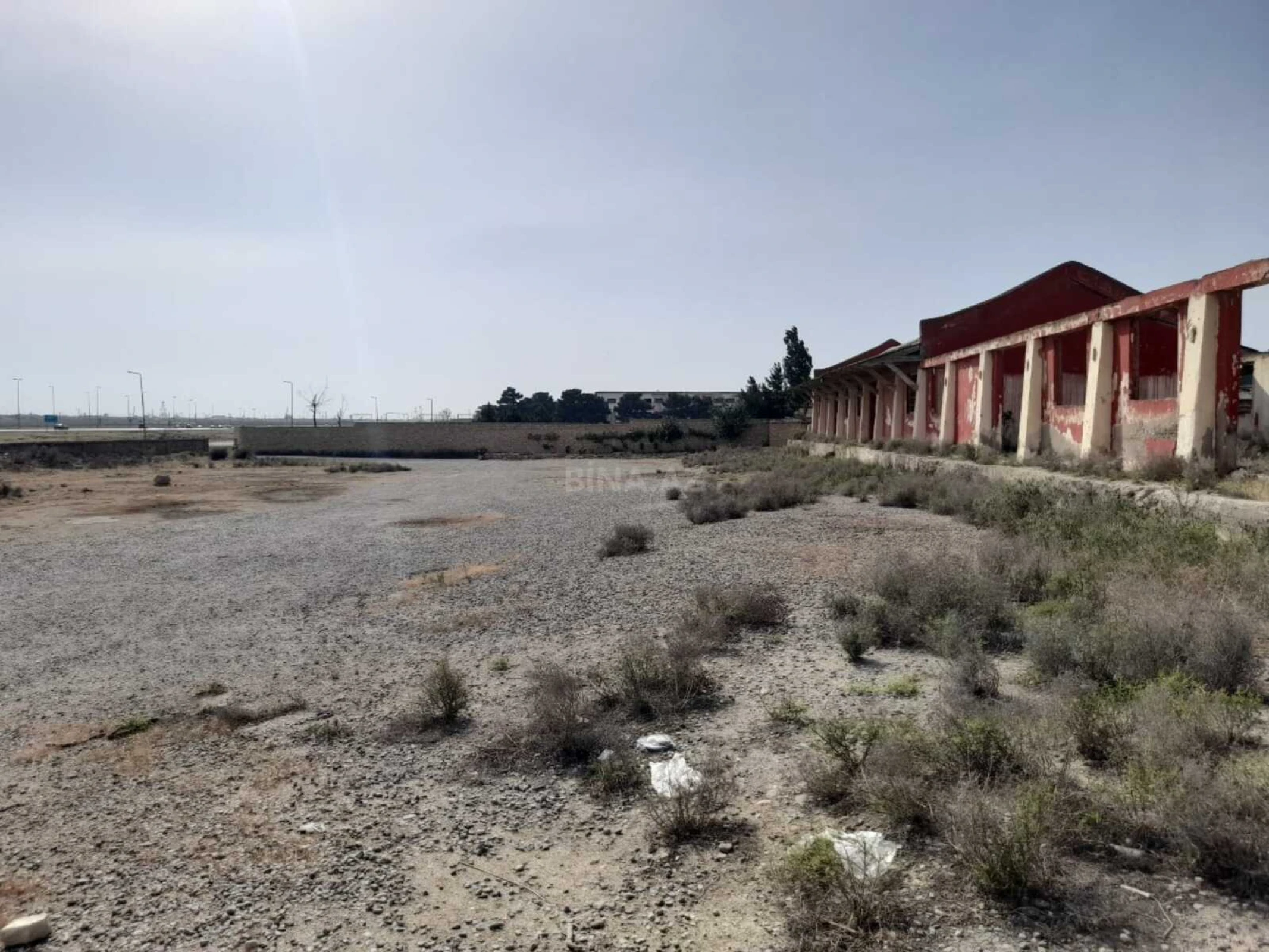 Satılır obyekt 1400 m²