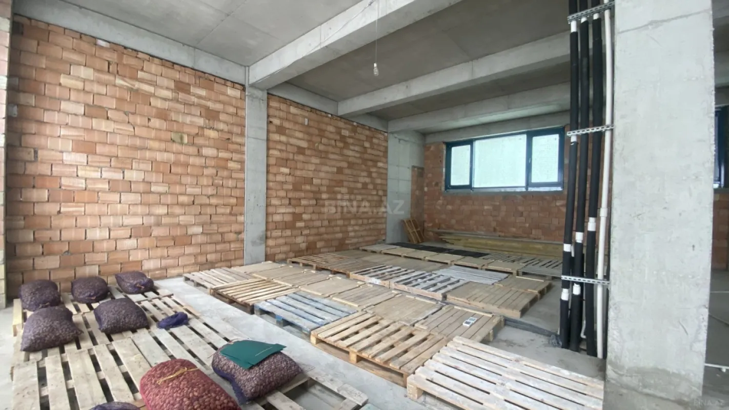 Kirayə verilir obyekt 240 m²