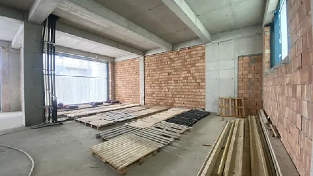 Kirayə verilir obyekt 240 m²