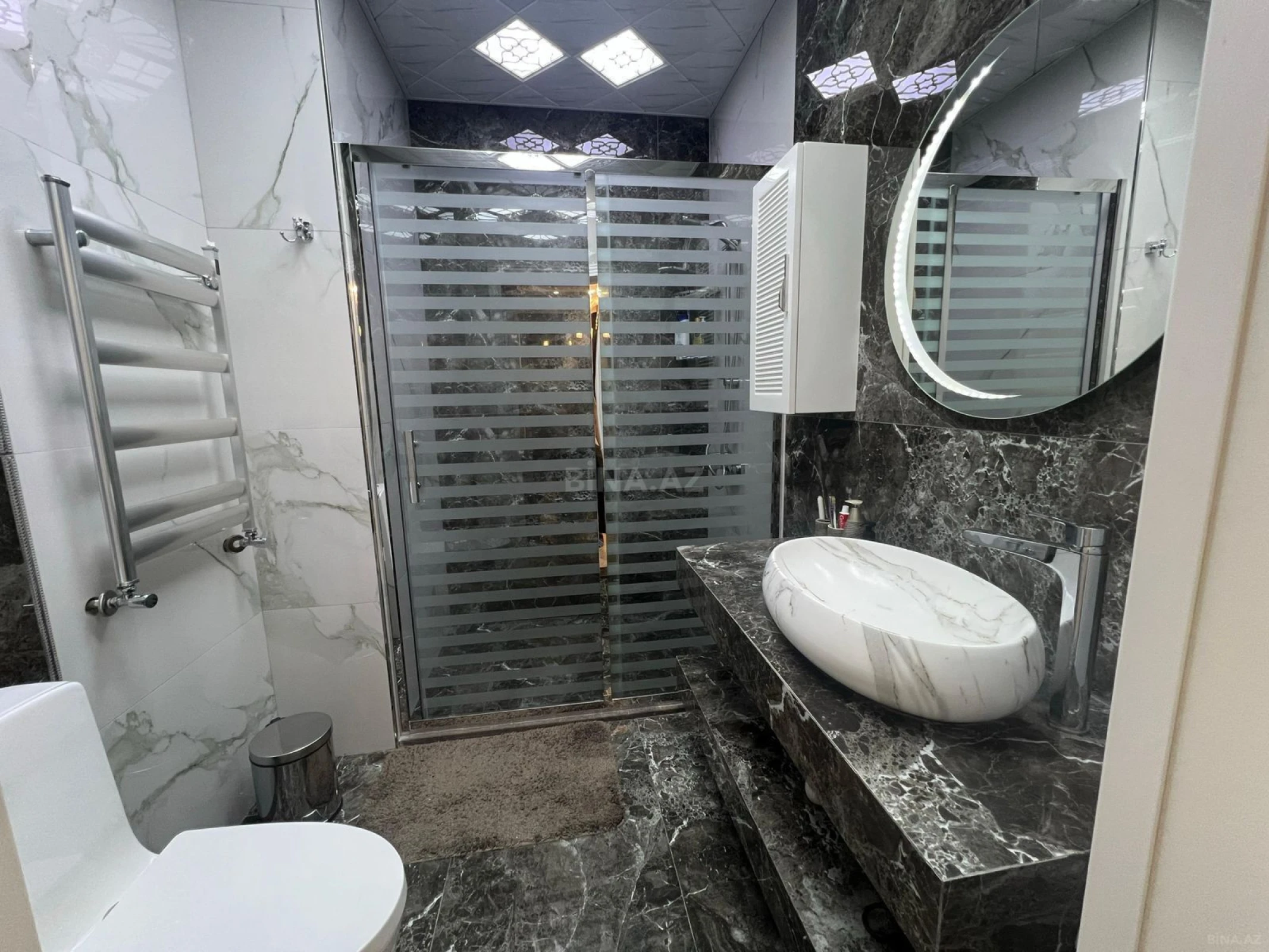 Satılır 4 otaqlı mənzil 200 m²