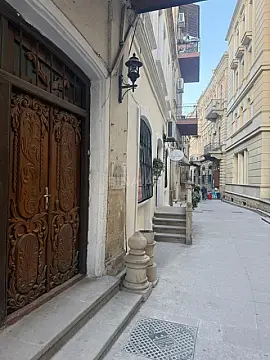 Kirayə verilir 3 otaqlı ofis 100 m²