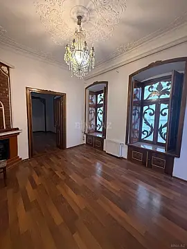 Kirayə verilir 3 otaqlı ofis 100 m² — Bakı, Səbail 3 otaq 100.00 m²