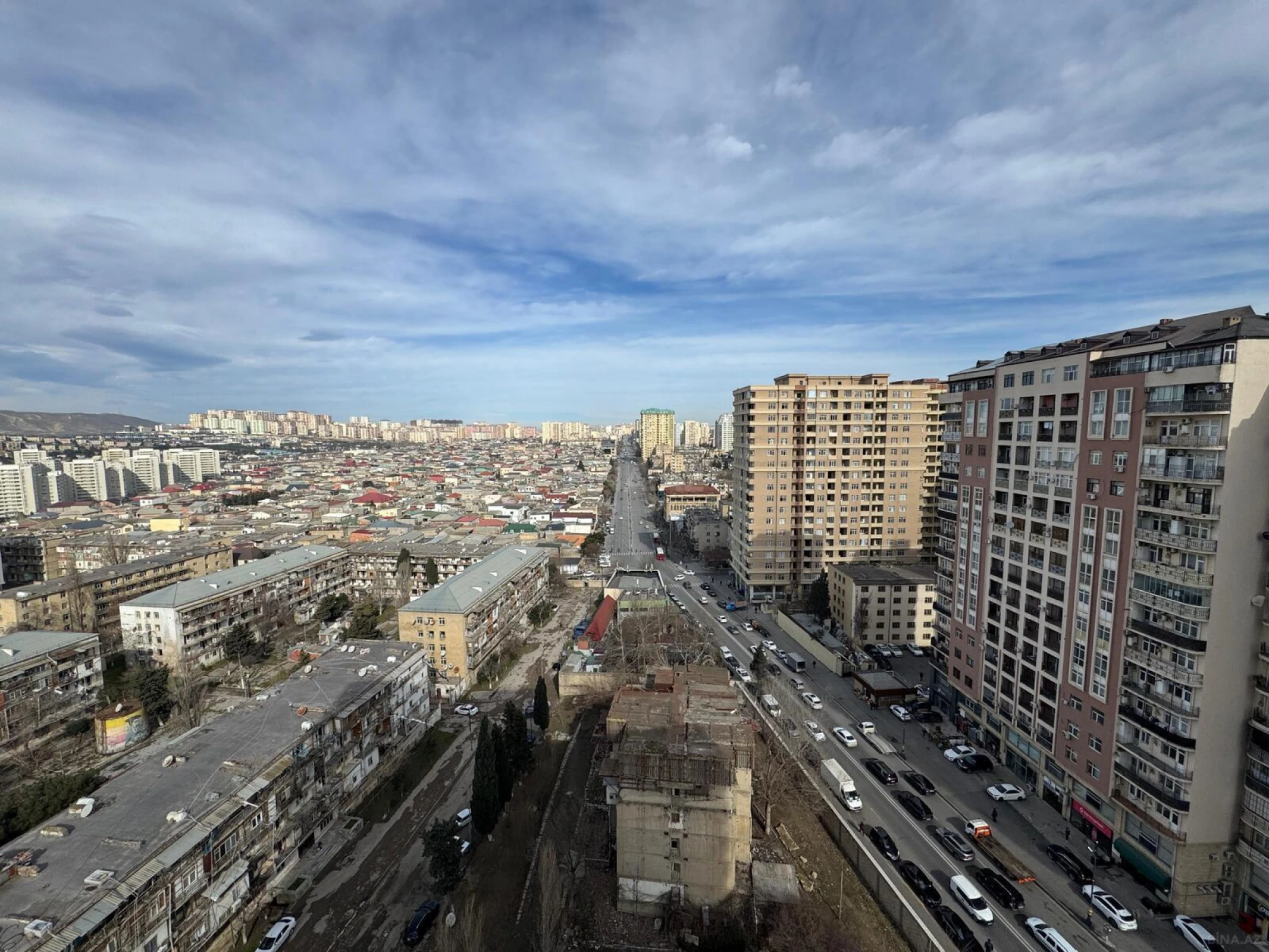 Satılır 2 otaqlı mənzil 87 m²