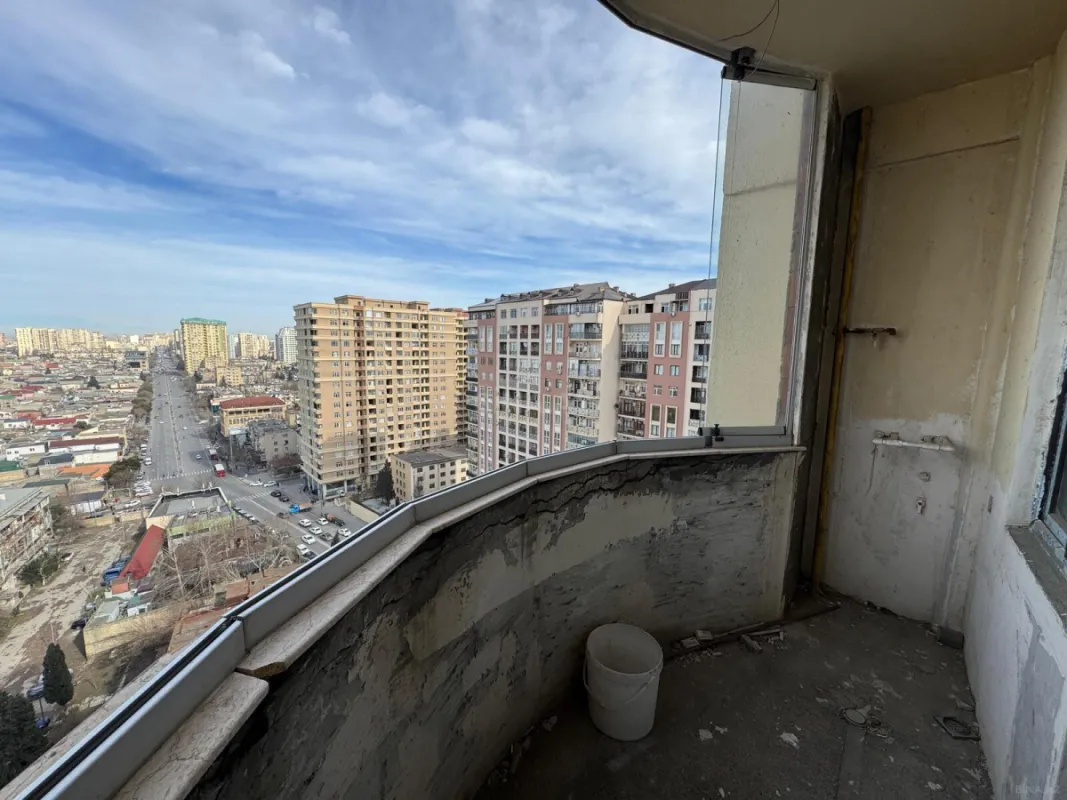 Satılır 2 otaqlı mənzil 87 m²