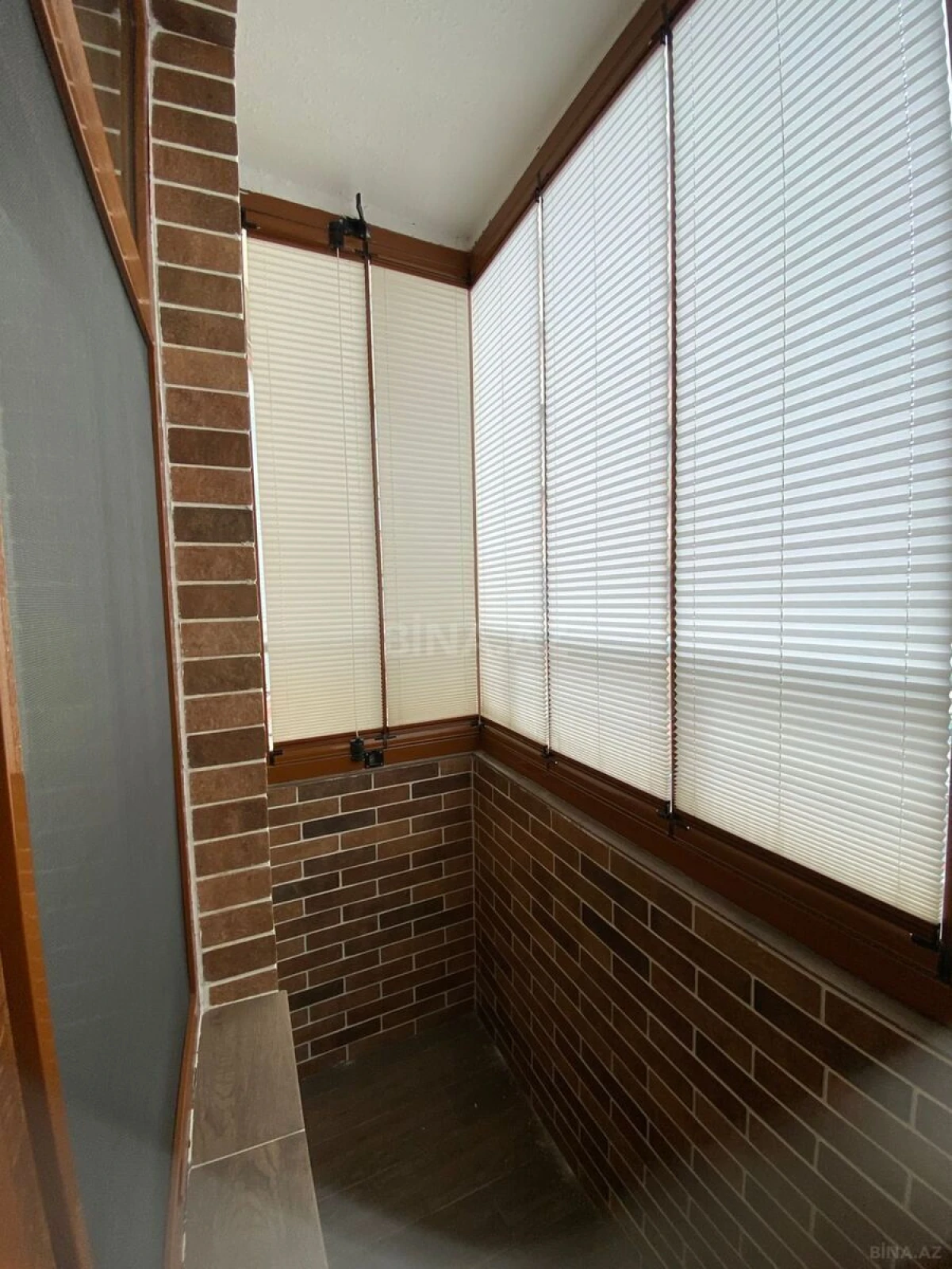 Satılır 4 otaqlı mənzil 124 m²