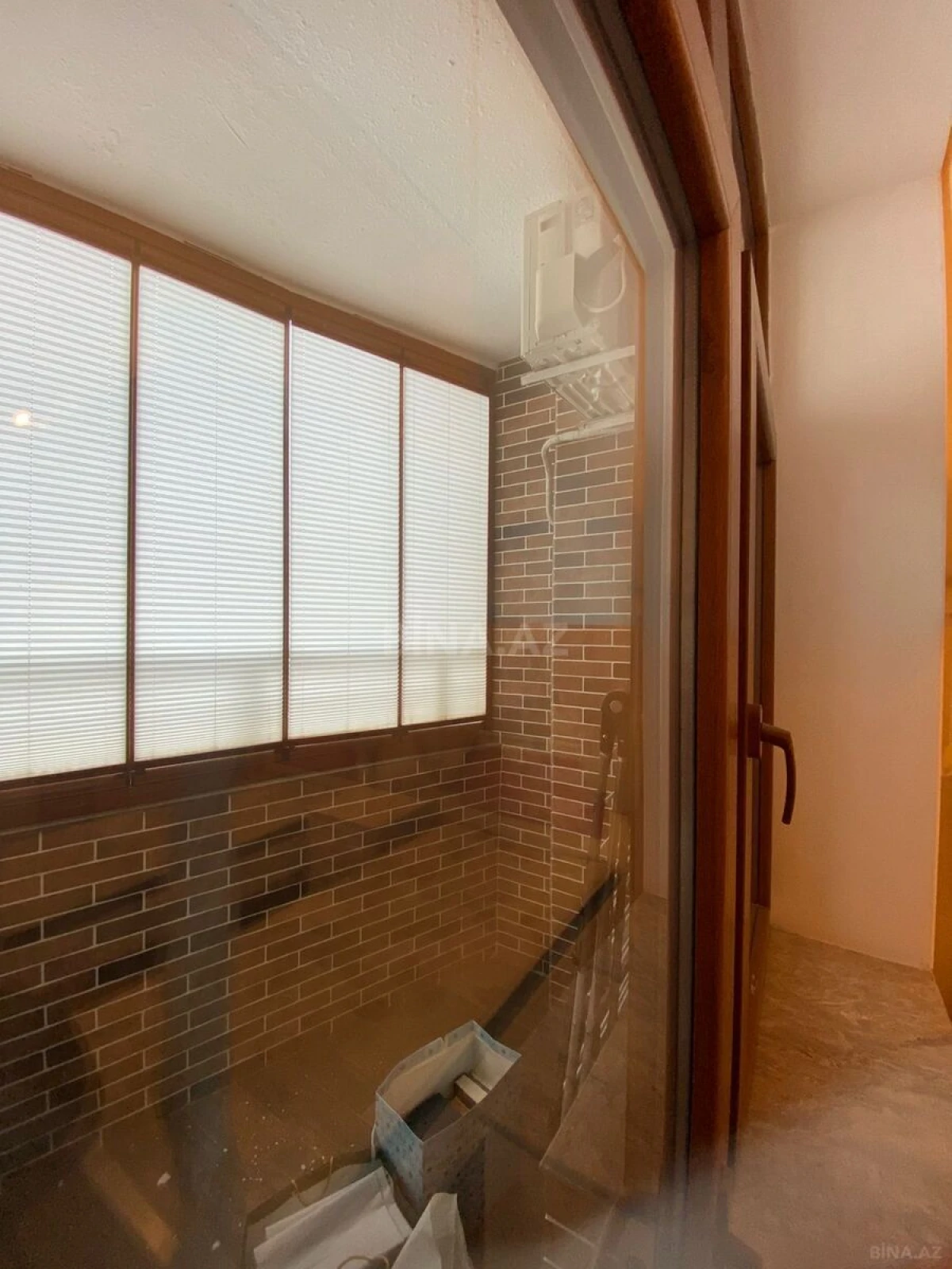 Satılır 4 otaqlı mənzil 124 m²