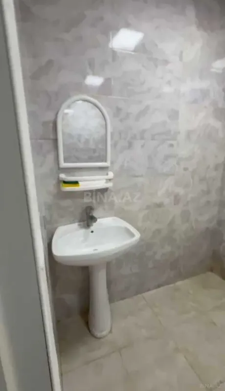 Kirayə verilir 2 otaqlı mənzil 65 m²