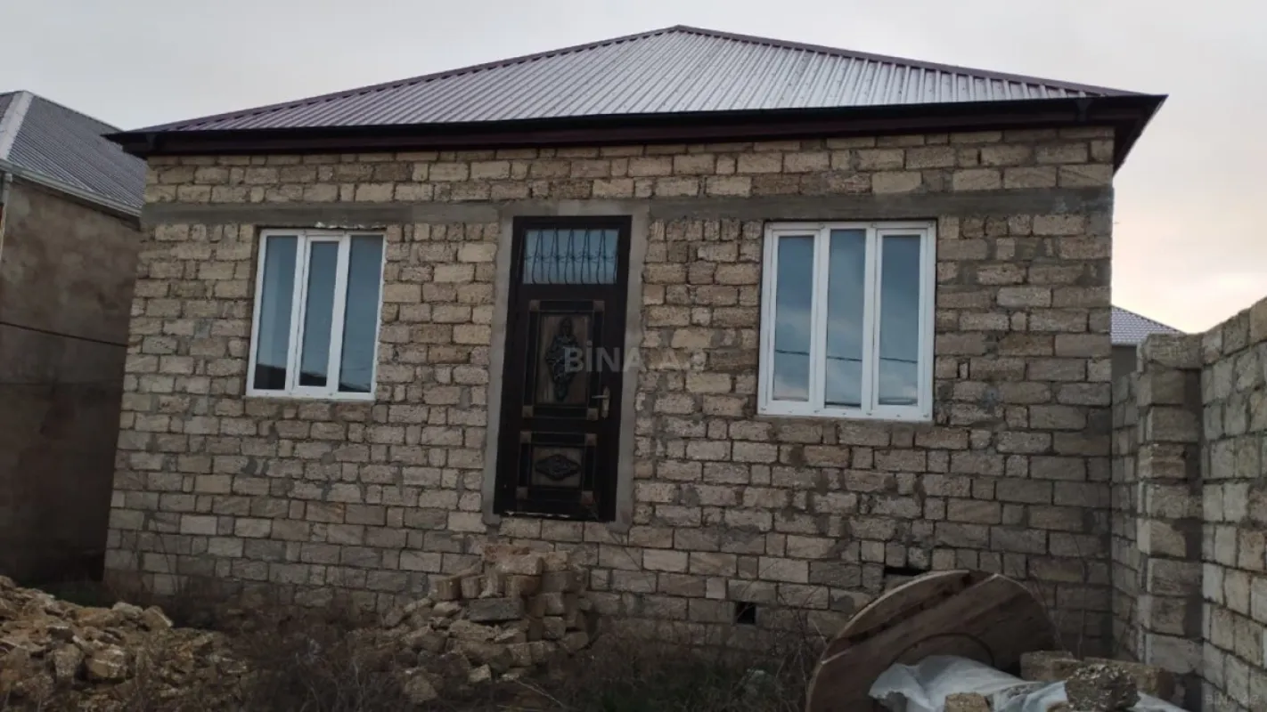 Satılır 4 otaqlı həyət evi 110 m²