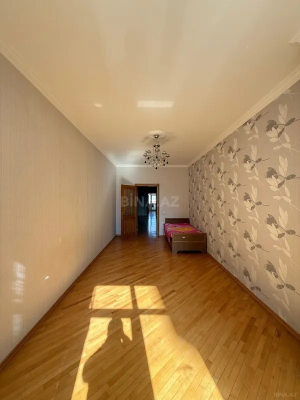 Kirayə verilir 3 otaqlı mənzil 172 m²