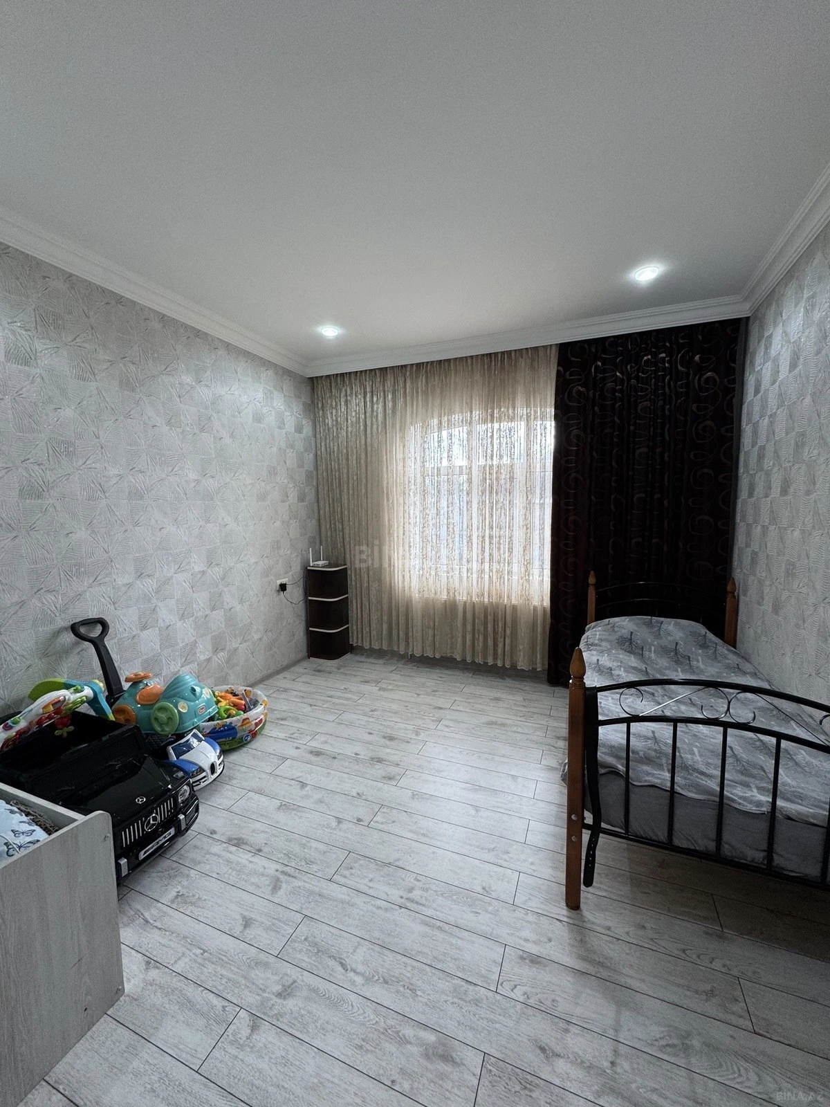 Satılır 4 otaqlı həyət evi 150 m²
