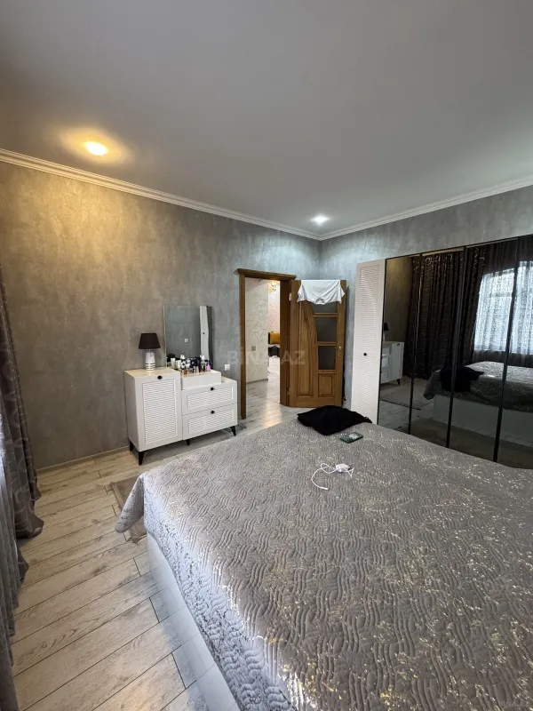 Satılır 4 otaqlı həyət evi 150 m²